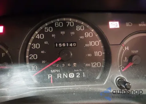 2003 Ford Crown Victoria Lx z USA, uszkodzony, nr VIN 2FAFP74W83X138782